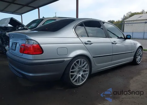2003 BMW 330I из США, поврежденный, VIN WBAEV53453KM04789
